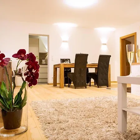 Schafbergblick Mit Balkon Id 8607747 Und Himmelspforte Mit Balkon Id 8607779 * Mondsee